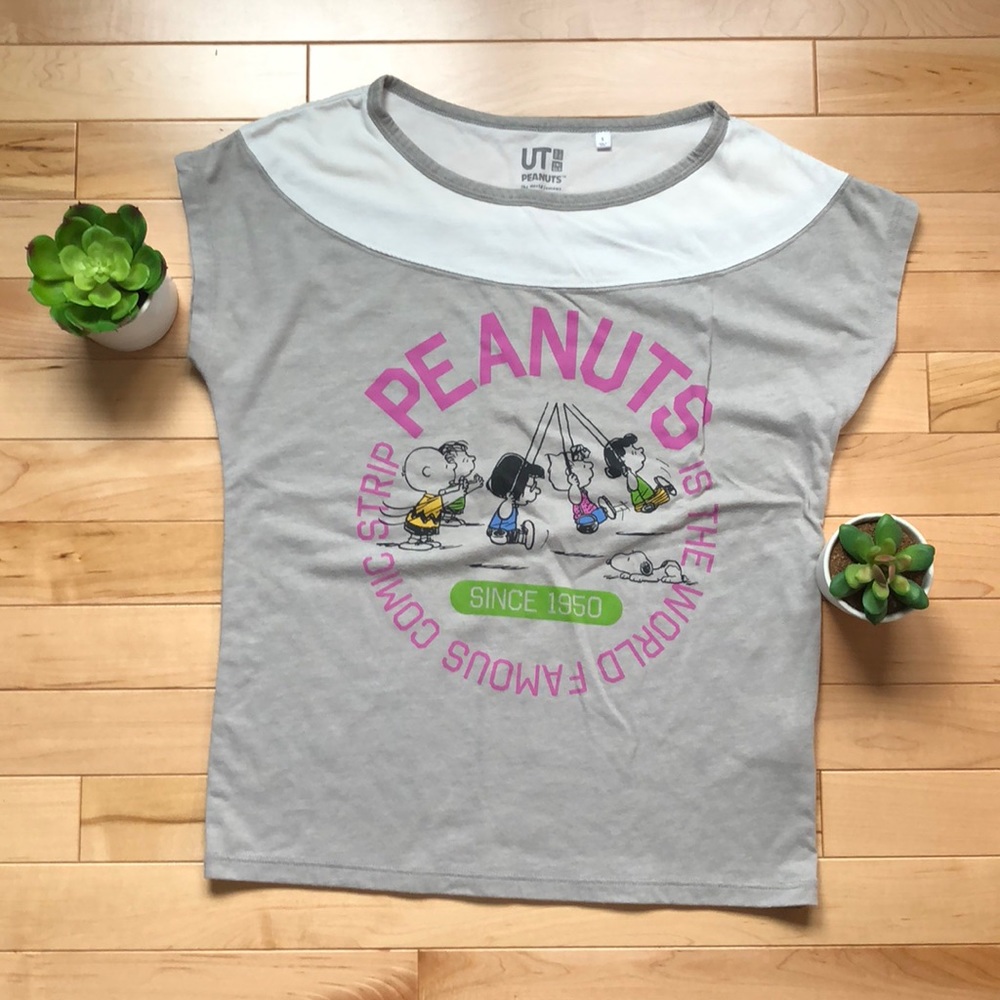 Uniqlo Peanuts graphic tee